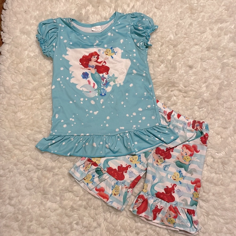 Mermaid Boutique set, perfect for summer. In excellent condition. 4t